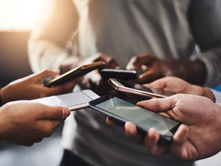 Image décorative : fraudes pyramidales en investissement de type marketing multi-niveaux